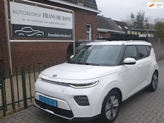 Kia e-Soul - DynamicLine 64 kWh airco € 9000 ex btw