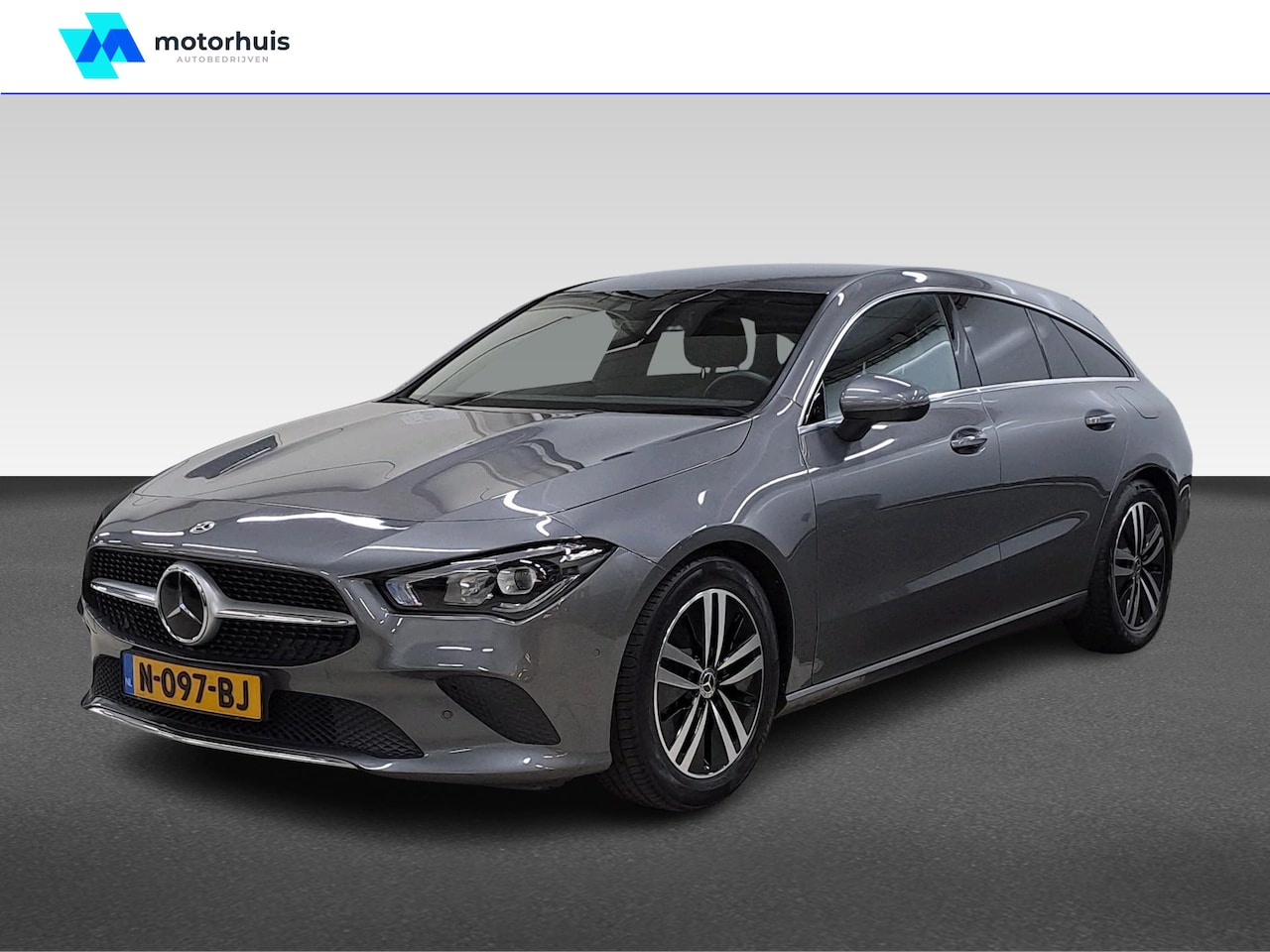 Mercedes-Benz CLA-klasse Shooting Brake - CLA Shooting Brake 180 BUSINESS SOLUTION 136PK AUTOMAAT NAVI LED CAMERA WINTERPACK - AutoWereld.nl