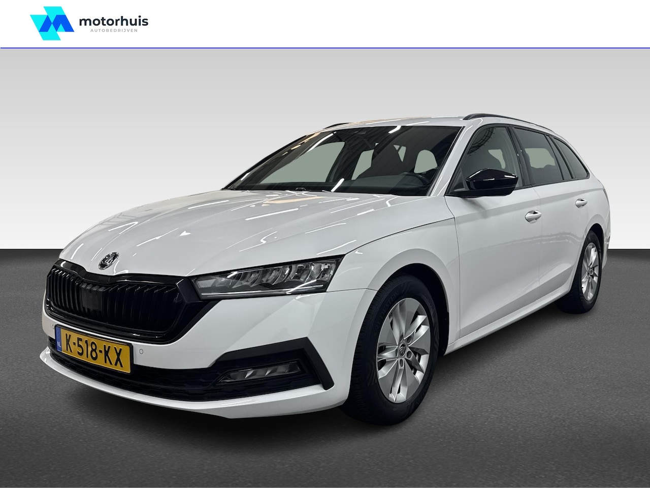 Skoda Octavia Combi - 1.0 e-TSI Sport Business | Apple Carplay/Android Auto|telefoonintegratie premium | Navigat - AutoWereld.nl