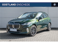 BMW 2-serie Active Tourer - 225e xDrive Luxury Line Automaat / Trekhaak / Sportstoelen / Adaptieve LED / Comfort Acces