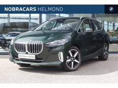 BMW 2-serie Active Tourer - 218i Luxury Line Automaat / Trekhaak / Achteruitrijcamera / Sportstoelen / Comfort Access