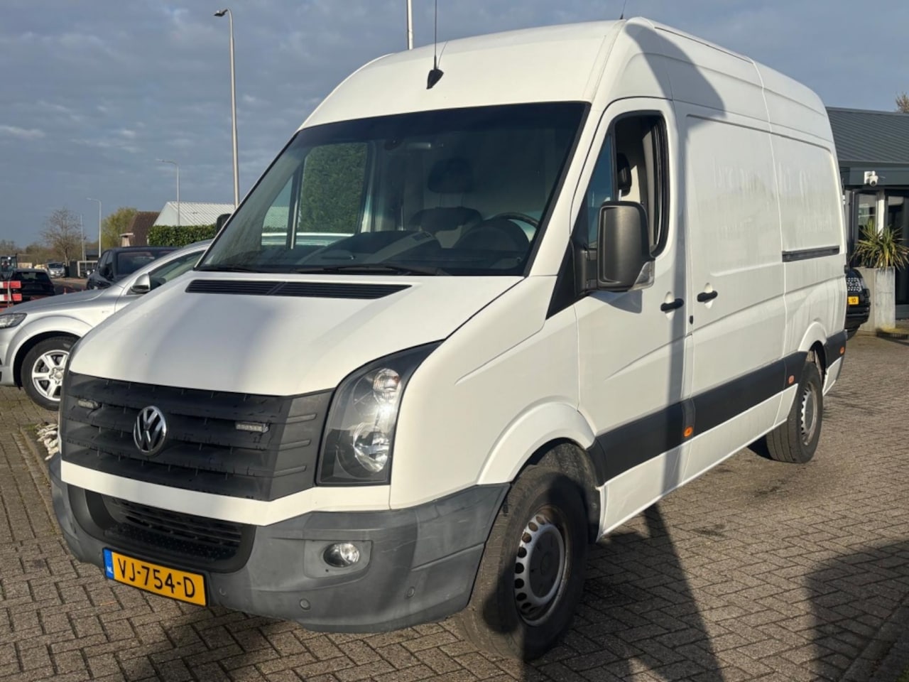 Volkswagen Crafter - 46 2.0 TDI L2H2 2014 Omvormer Inrichting 2X Schuifdeur - AutoWereld.nl