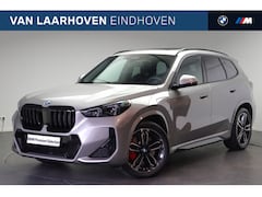 BMW X1 - xDrive25e M Sport Automaat / Panoramadak / Trekhaak / Sportstoelen / Achteruitrijcamera /