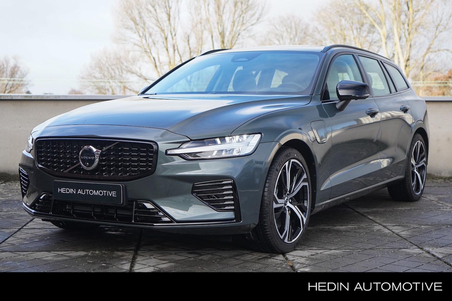 Volvo V60 - 2.0 T8 Plug-in hybrid AWD Plus Perform. Ed. Dark | Polestar Engineered Optimisation | Spor - AutoWereld.nl