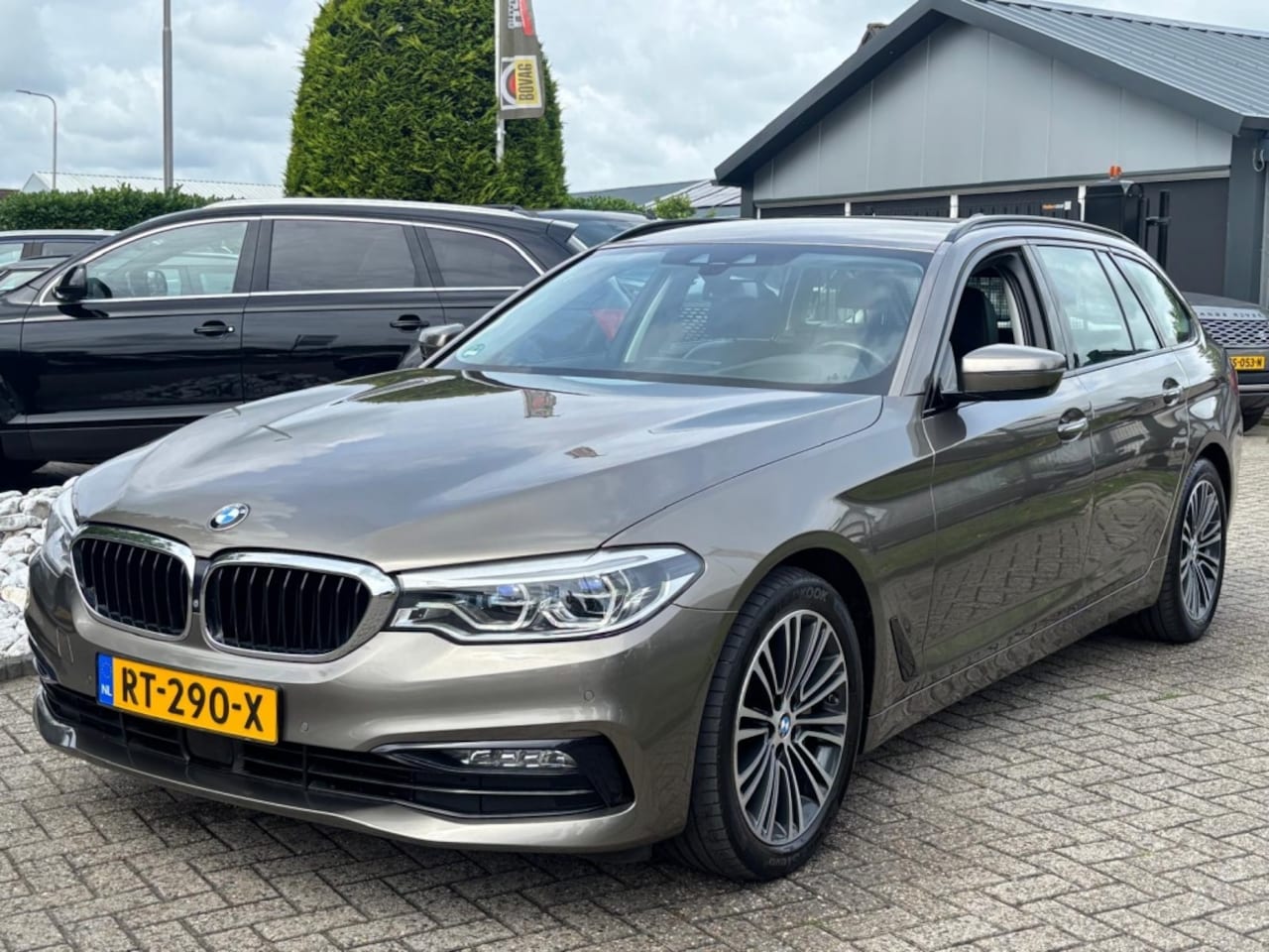 BMW 5-serie Touring - 530i High Exe 2018 NL Auto 1E Eigenaar - AutoWereld.nl