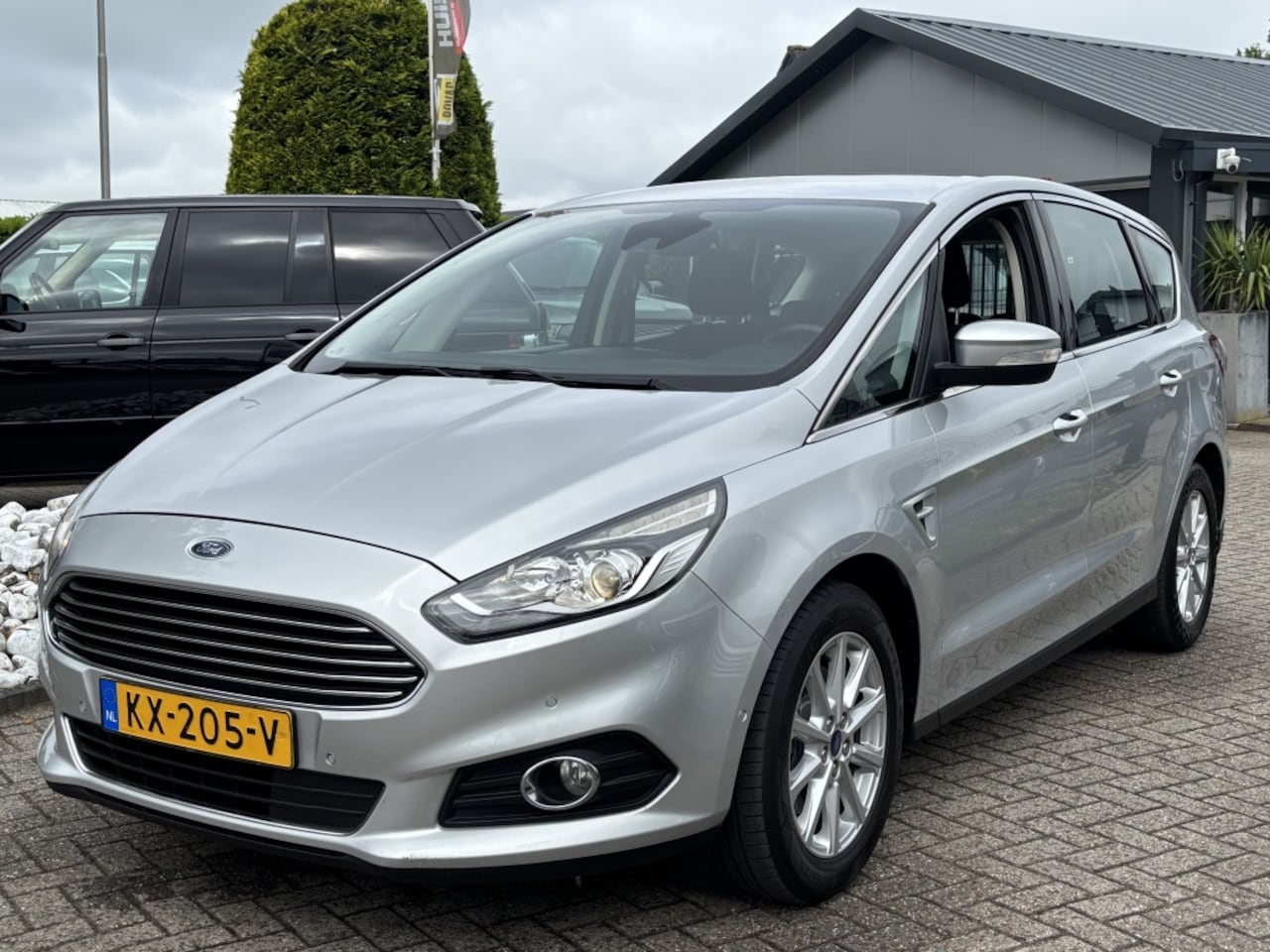 Ford S-Max - 1.5 Benzine Titanium 7-Persoons 2017 NL Auto - AutoWereld.nl