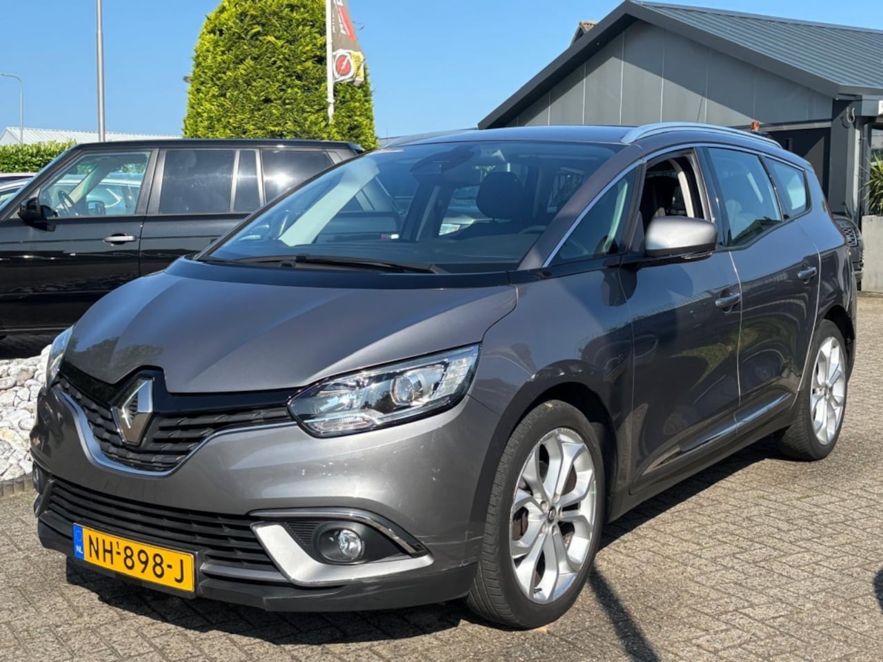 Renault Grand Scénic - 1.2 Benzine 7-Persoons 2017 137.000KM - AutoWereld.nl