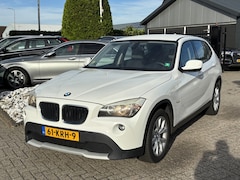 BMW X1 - sDrive18D Executive 2010 Wit Zeer Netjes