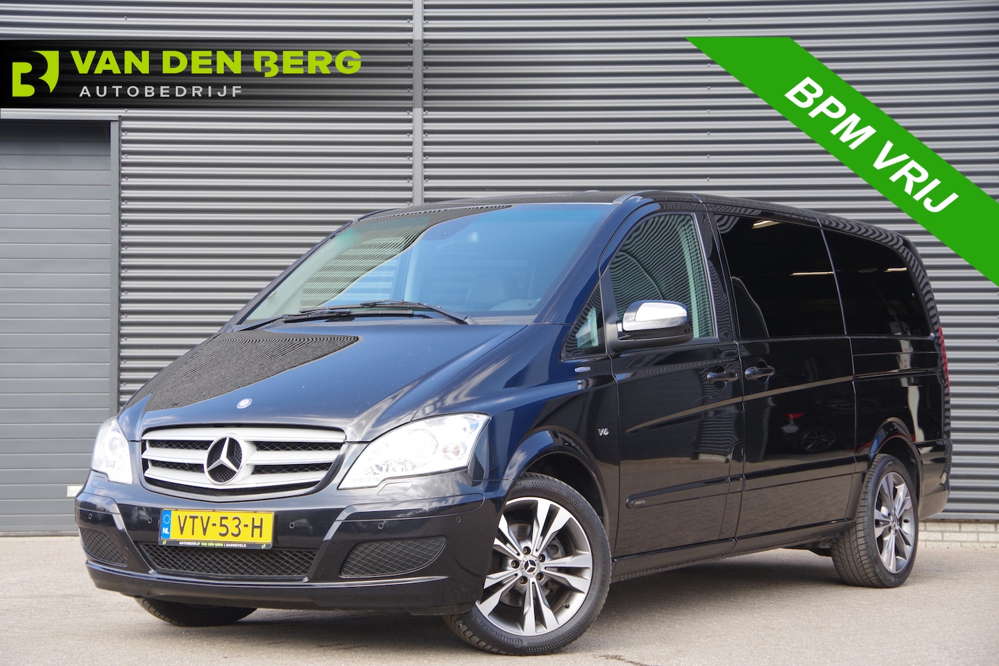 Mercedes-Benz Viano - 3.0 CDI V6 AUT. XENON, SCHUIF/KANTELDAK, LUCHTVERING, LEDER, 2X SCHUIFDEUR, CRUISE, PDC, D - AutoWereld.nl
