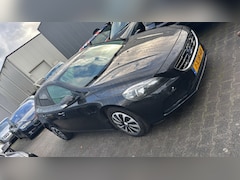 Volvo V40 - 2.0 D4 2014 Diesel Zwart Motorschade Export