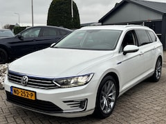 Volkswagen Passat Variant - 1.4 TSI GTE Automaat DSG Highline 2016 WIt