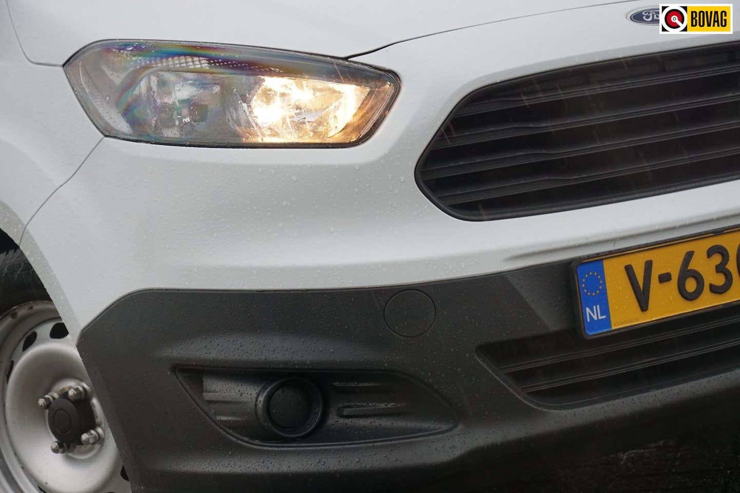 Ford Transit Courier - 1.5 TDCI Economy Edition | Frozen White | Bluetooth/Airco/Inbouw/Extra sloten - Keurig! - AutoWereld.nl