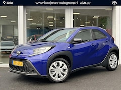 Toyota Aygo X - 1.0 VVT-i MT Play | Unieke kleur | Achteruitrijcamera | Airco