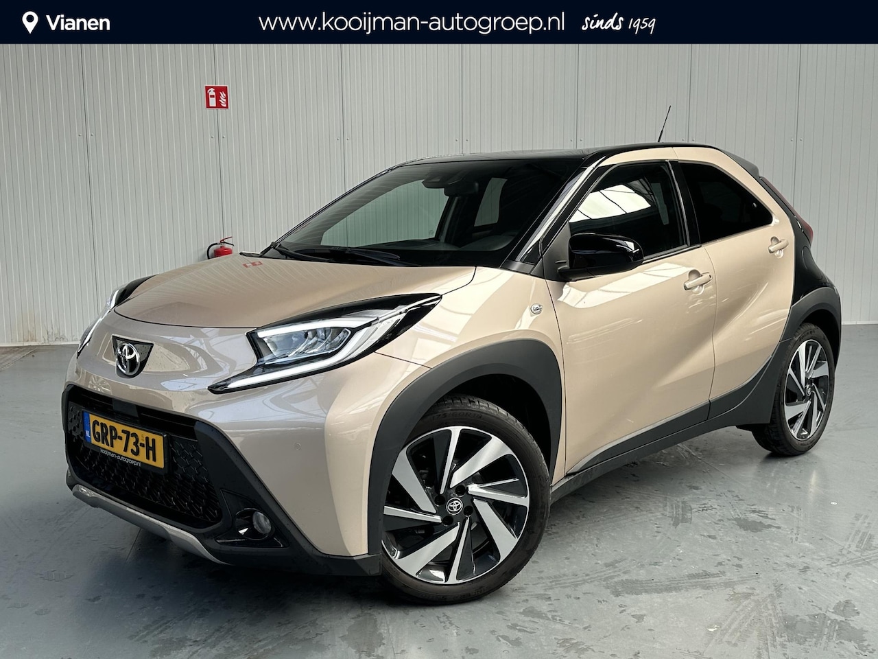 Toyota Aygo X - 1.0 VVT-i MT Envy Zeer Luxe, 1e eigenaar, slechts 28000km! - AutoWereld.nl