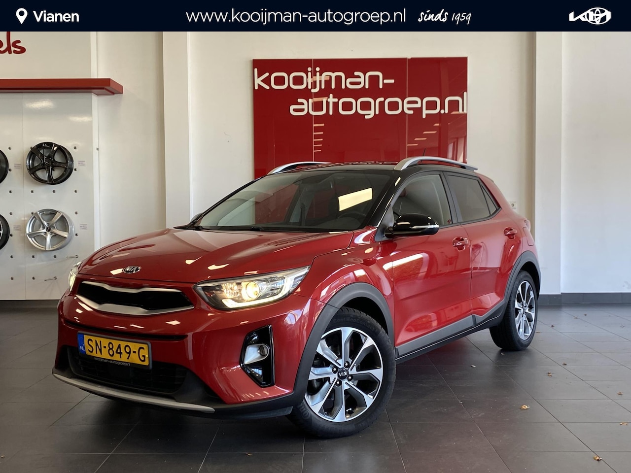 Kia Stonic - 1.0 T-GDi DynamicLine | Two-Tone uitvoering met zwart dak | Full map navigatie | Achteruit - AutoWereld.nl