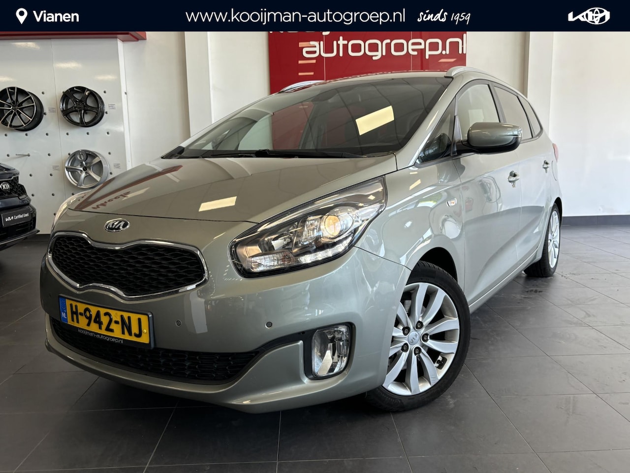 Kia Carens - 1.6 GDi ExecutiveLine 1.6 GDi ExecutiveLine - AutoWereld.nl