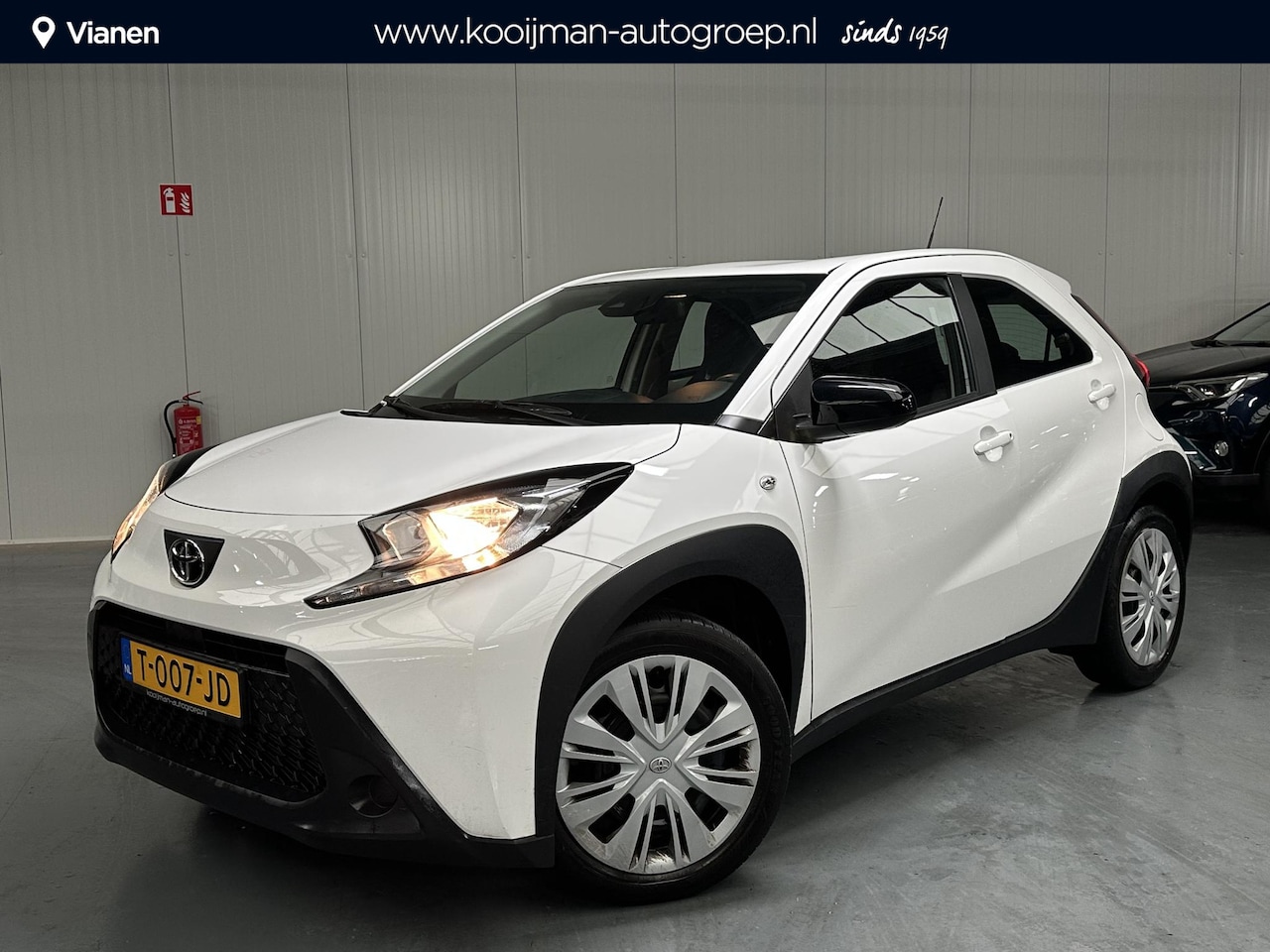 Toyota Aygo X - 1.0 VVT-i MT play 1.0 VVT-i MT Play - AutoWereld.nl