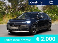 Volkswagen T-Roc - Life First Edition 1.5 eTSI 85 kW / 116 PK SUV 7 v
