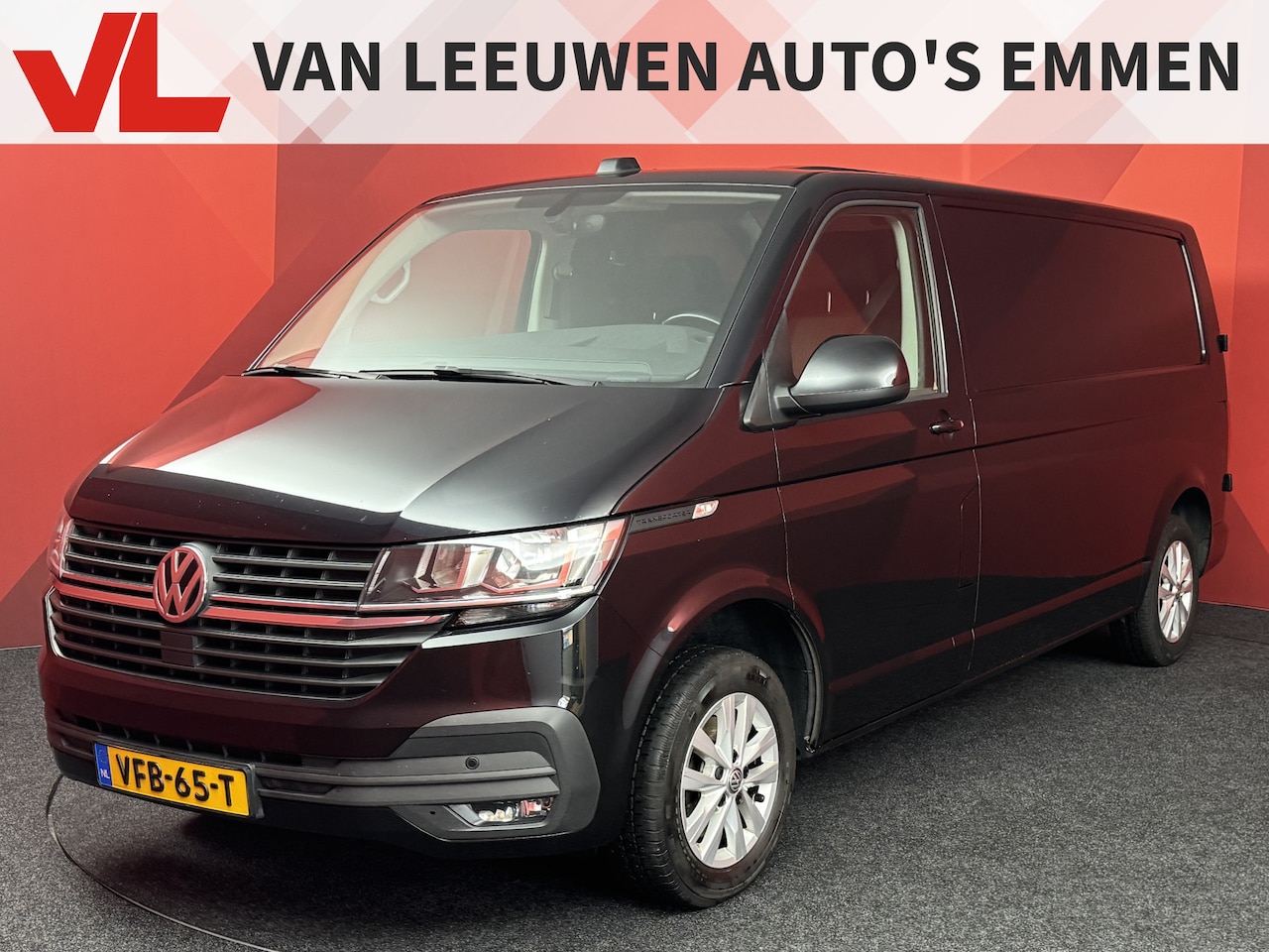 Volkswagen Transporter - 2.0 TDI L2H1 28 Highline | APK 05-03-2026 | Automaat | Navigatie | Airco | Trekhaak | - AutoWereld.nl
