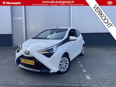 Toyota Aygo - 1.0 VVT-i x-play , Uniek slechts 10.000 Km, Org NL en 1e Eigenaar, Navigatie