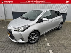 Toyota Yaris - 1.5 VVT-i Y20 Handgeschakeld, All Season banden, Navigatie, Exclusieve Y20 uitvoering, 835