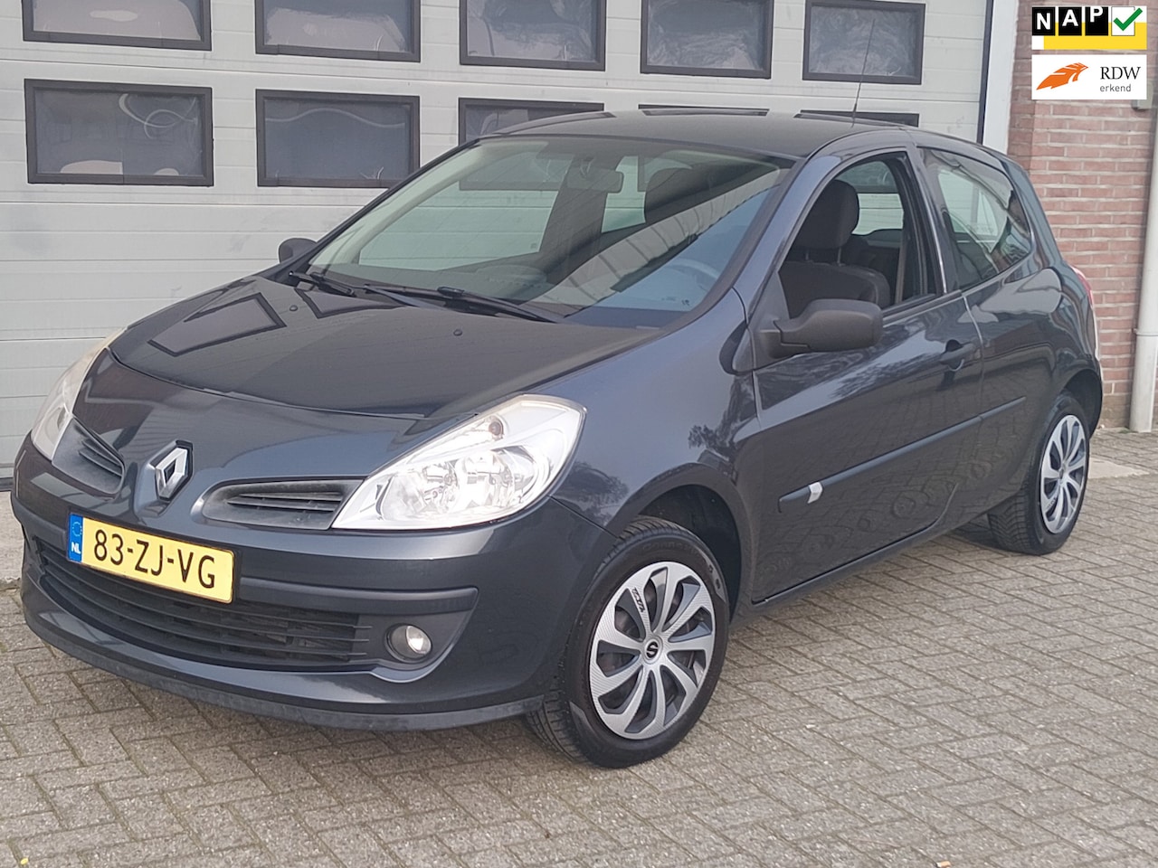 Renault Clio - 1.2-16V Special Line 2008 Airco NW APK - AutoWereld.nl