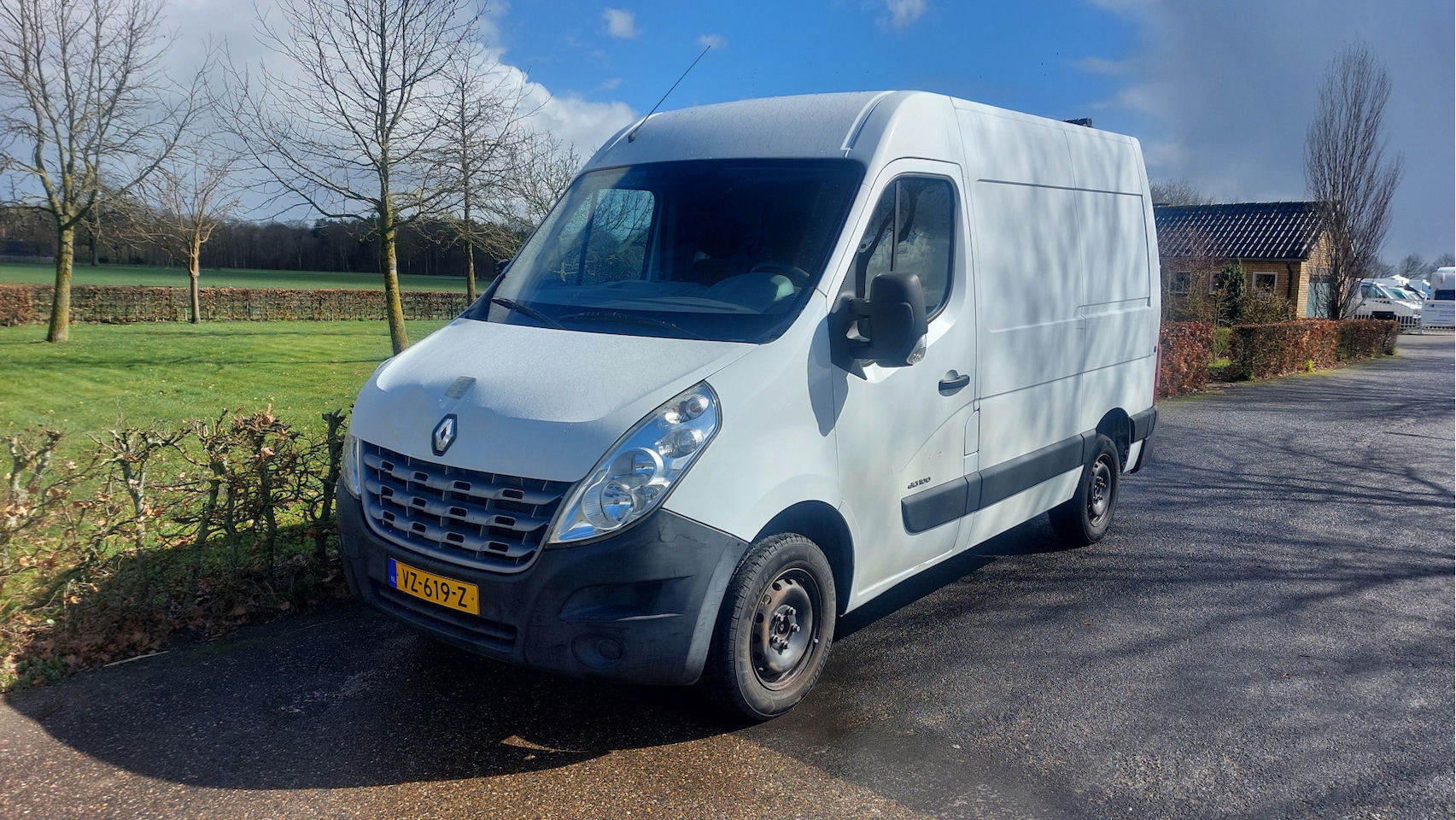 Renault Master - T33 2.3 dCi L1H2 Eco AIRCO BJ 2013 - AutoWereld.nl
