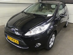 Ford Fiesta - 1.4 Ghia - Automaat - Trekhaak - Stoelverwarming