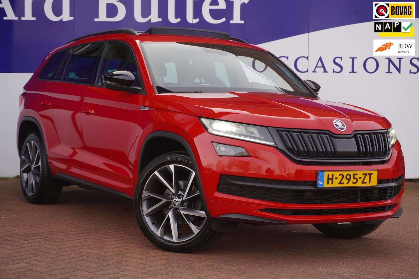 Skoda Kodiaq - 1.5 TSI Sportline Business+Camera+Pano-dak+voorstoel&achterbank-verw+20"lmv+Elek-Klep&trek - AutoWereld.nl
