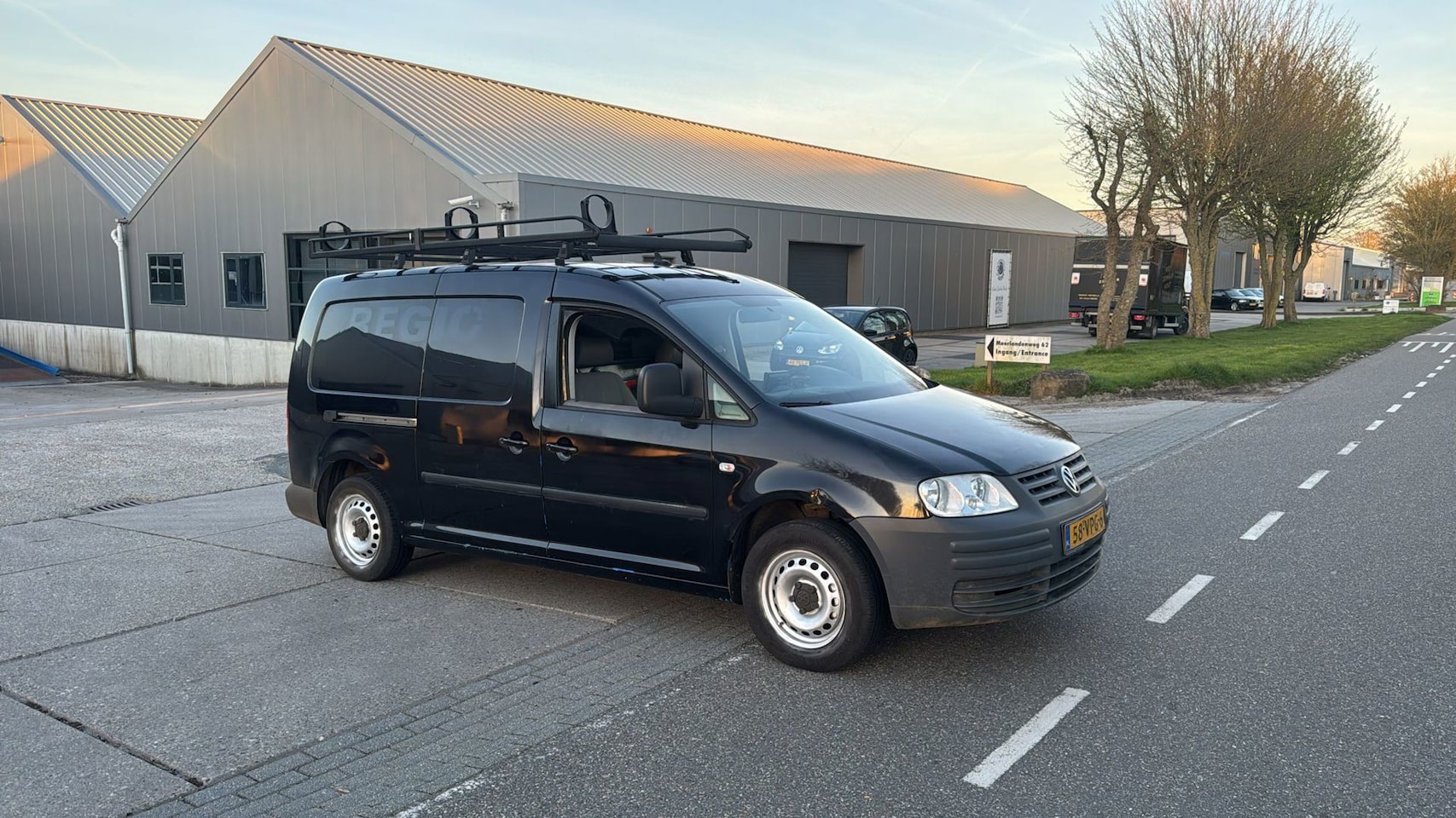 Volkswagen Caddy Maxi - 1.9 TDI 165.000 Nap Maxi Zwart 2008 - AutoWereld.nl