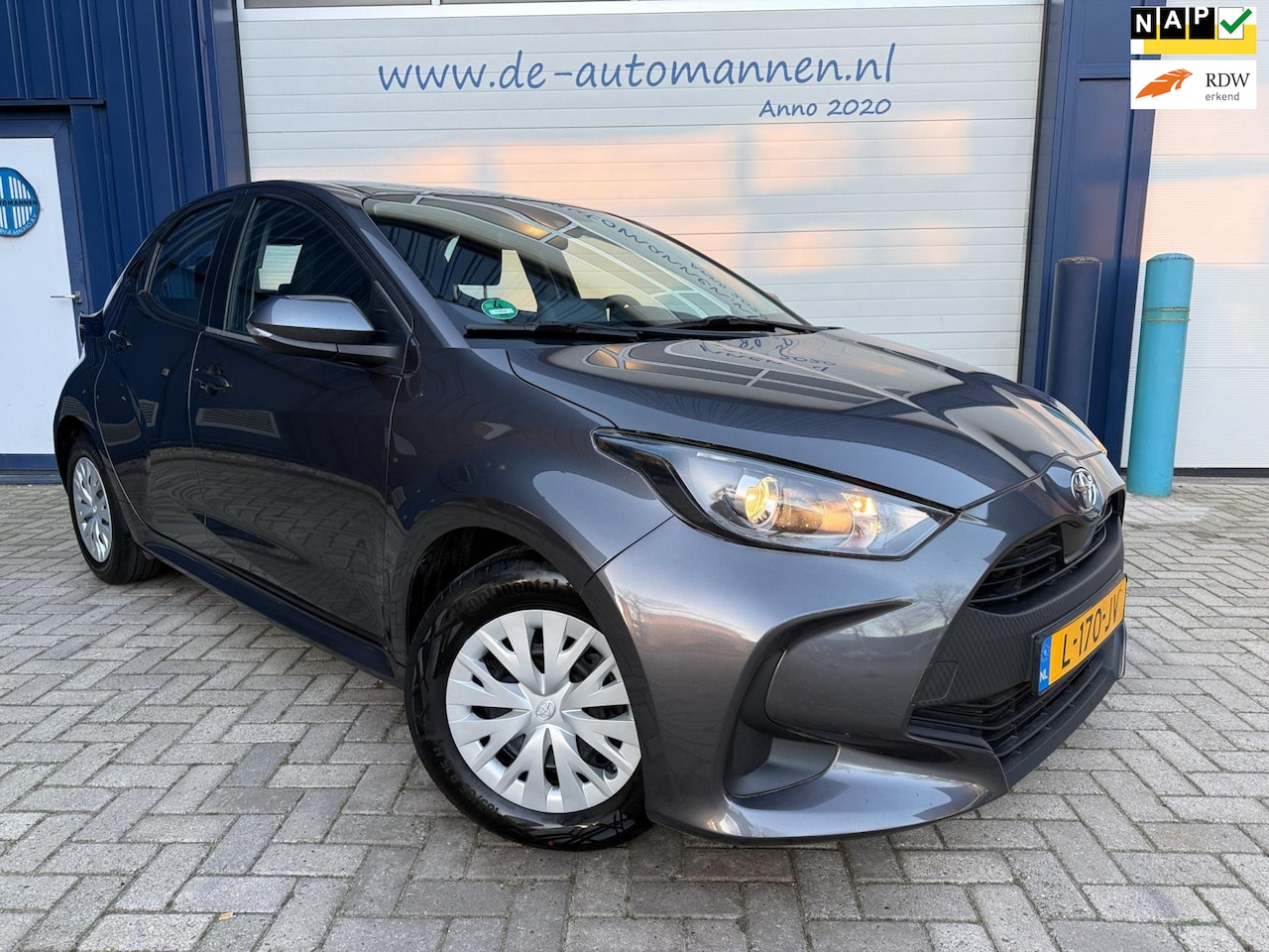 Toyota Yaris - 1.5 VVT-i 125 pk Active 5-deurs / AIRCO / ADAPTIVE CRUISE / CAMERA - AutoWereld.nl