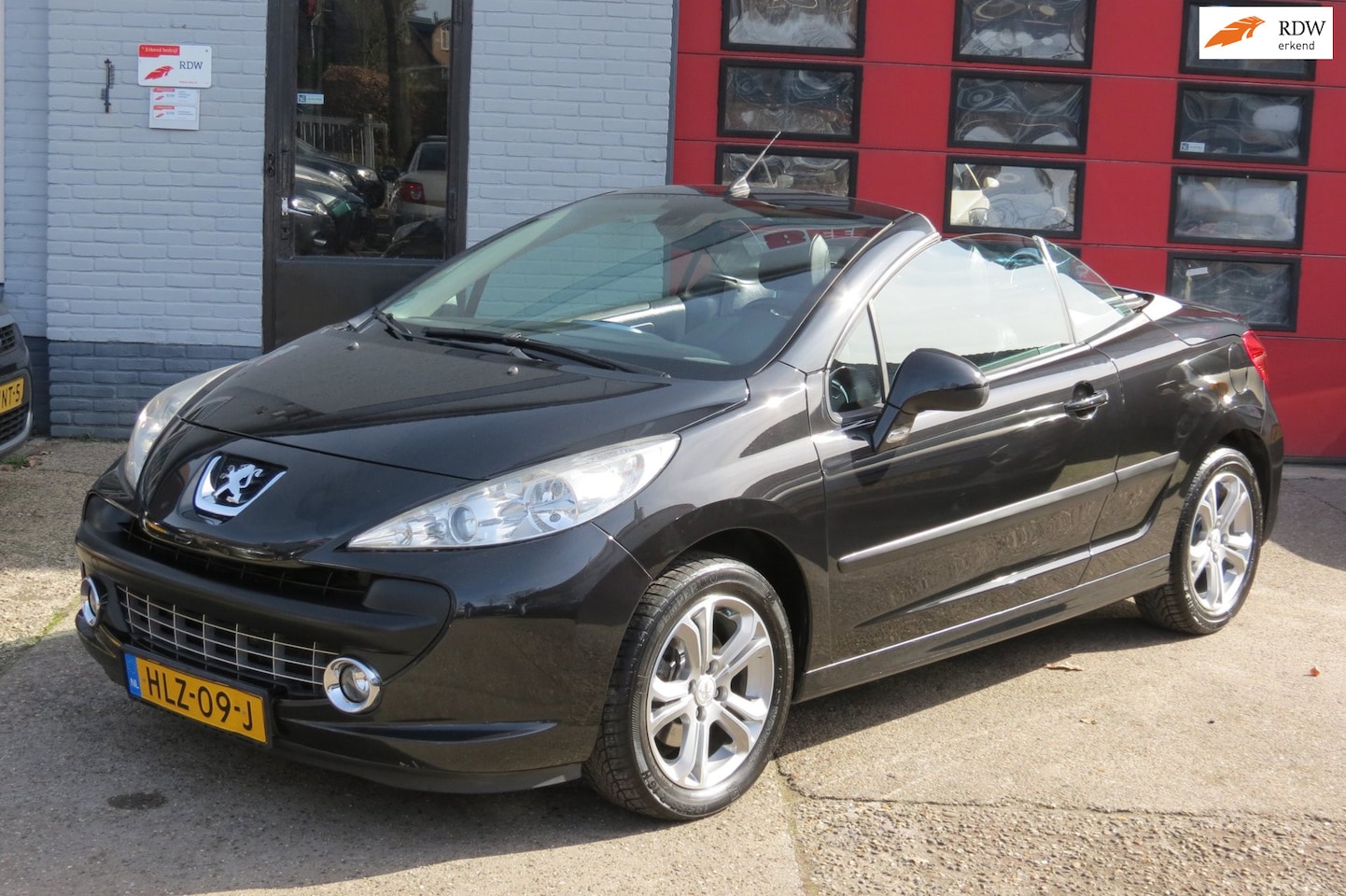 Peugeot 207 CC - 1.6 VTi 1.6 VTi , LEDER , AIRCO , PDC - AutoWereld.nl