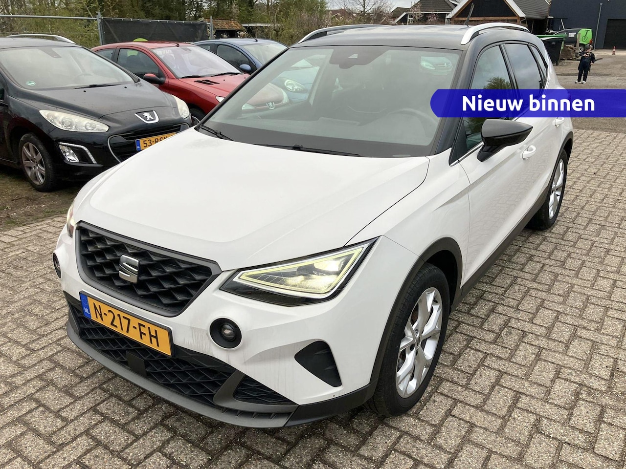 SEAT Arona - 1.0 TSI FR 95pk | Clima | CarPlay | LED | 1e Eigenaar | NL Auto - AutoWereld.nl