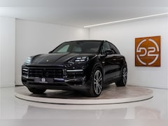 Porsche Cayenne Coupé - 3.0 E-Hybrid 470PK | InnoDrive | Bose | Bicolor | Sportchrono | VOL Fabrieksgarantie
