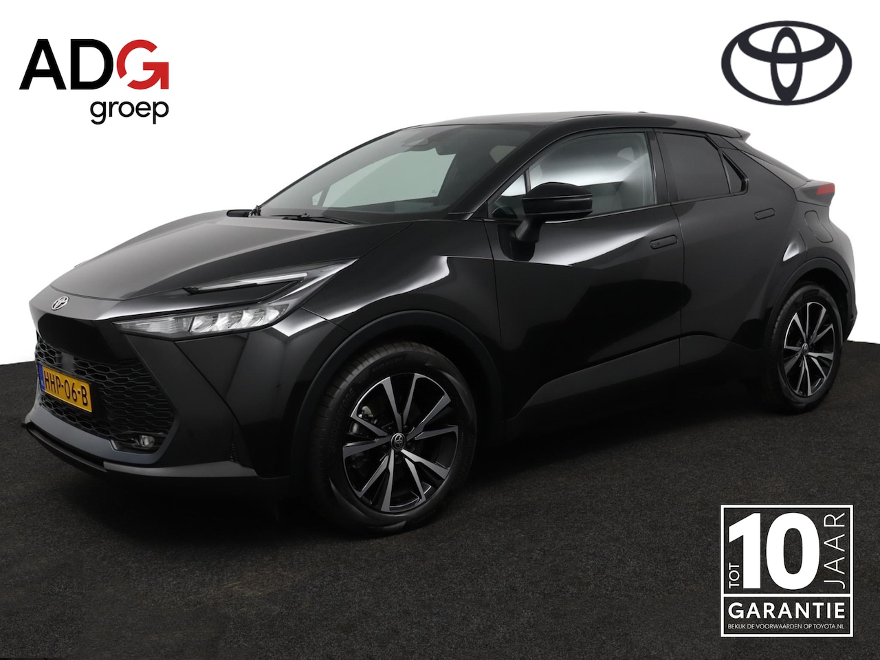 Toyota C-HR - 2.0 Plug-in Hybrid 220 Dynamic | Stoel en Stuurverwarming | 65Km elektrisch bereik | Navig - AutoWereld.nl