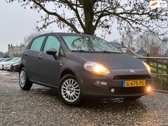 Fiat Punto Evo - 1.2 Street | '' 86.000 KM '' + Airco Nu € 5.975,