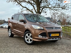 Ford Kuga - 1.6 Titanium Plus | Camera + Leder + Cruise Nu € 8.975,