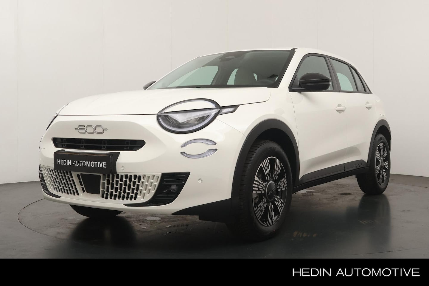 Fiat 600 - 1.2 Hybrid Icon | Navigatie | Camera | Stoelverwarming | Apple Carplay/Android Auto | Clim - AutoWereld.nl