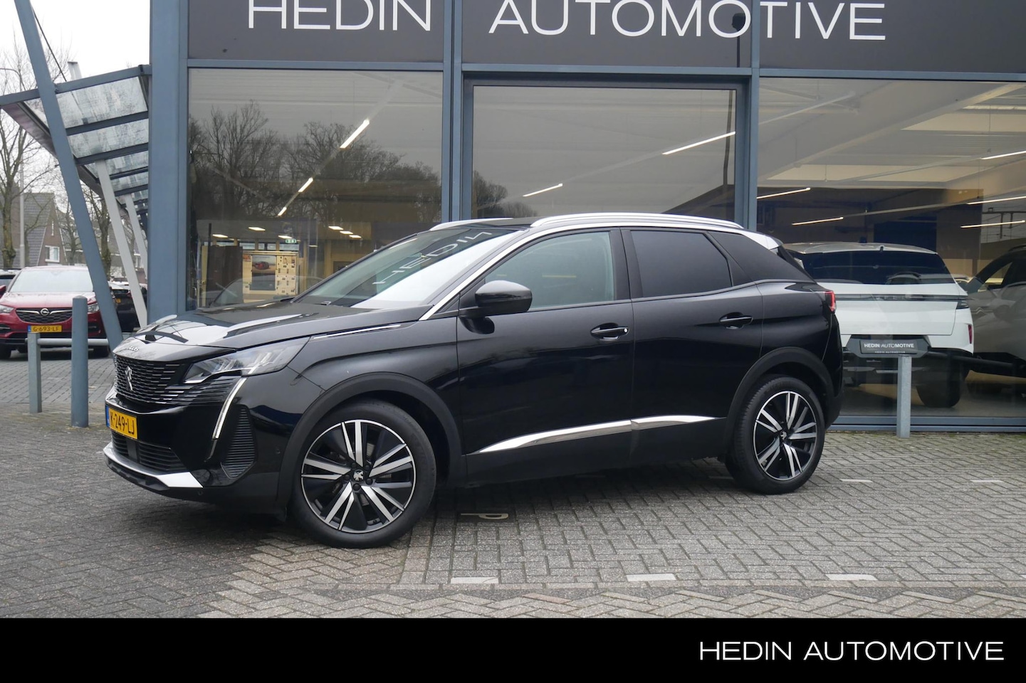 Peugeot 3008 - 1.2 130pk Turbo Allure | Navigatie | Elek. Achterklep | Camera | Apple Carplay/Android Aut - AutoWereld.nl