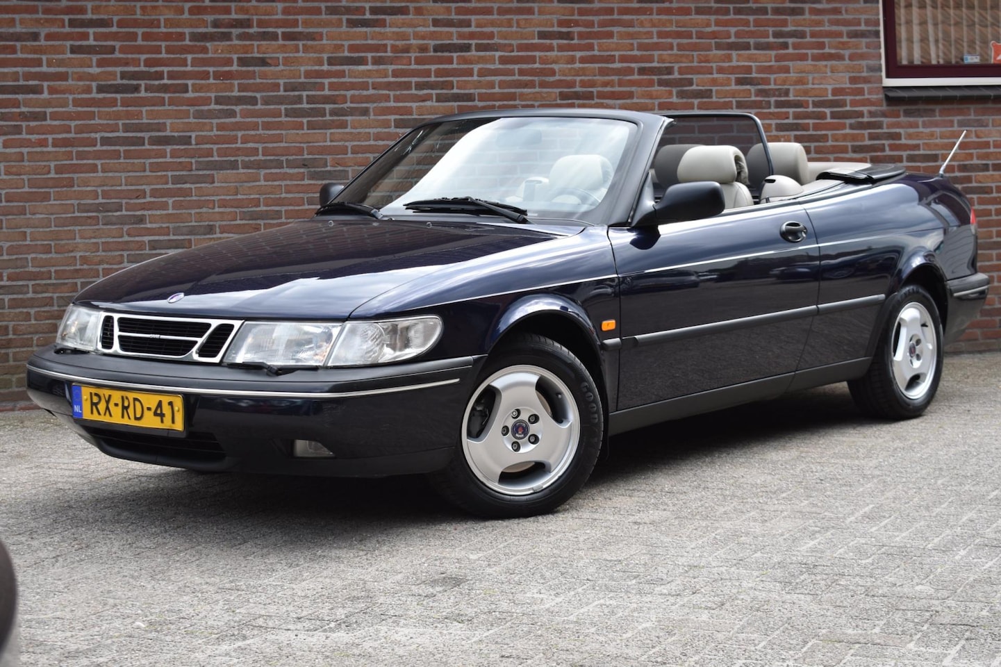 Saab 900 Cabrio - 2.5 V6 SE '97 Leder Inruil mogelijk - AutoWereld.nl