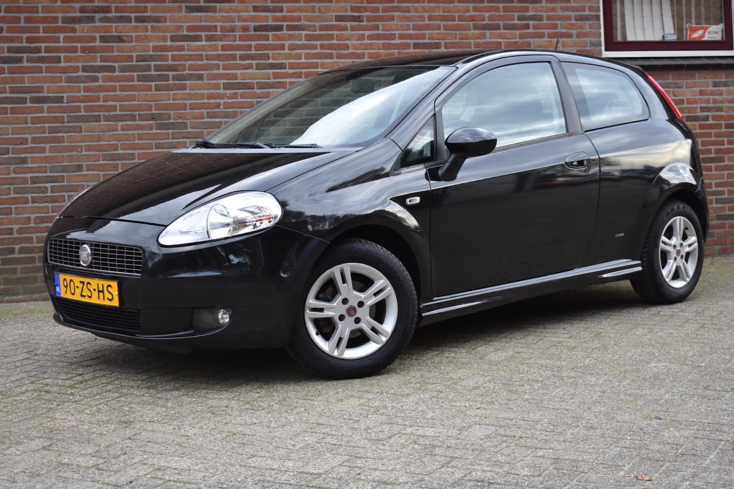 Fiat Grande Punto - 1.4 GP '08 Inruiler - AutoWereld.nl