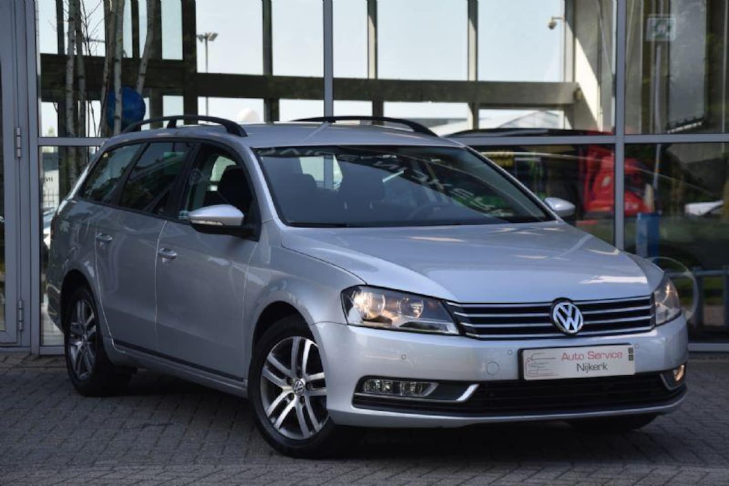 Volkswagen Passat Variant - COMFORTLINE NAVI DSG LM-Velgen PDC 24DKM UNIEK !! - AutoWereld.nl