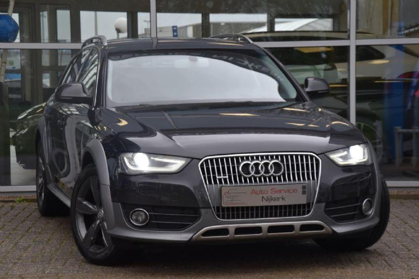 Audi A4 allroad quattro - 3.0 TDI Pro Line Aut. Led Pdc Leder Trekhaak Nette Auto !! - AutoWereld.nl