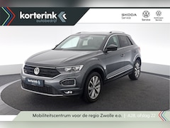 Volkswagen T-Roc - 1.0 TSI Style | Trekhaak | Navi | Stoelverwarming