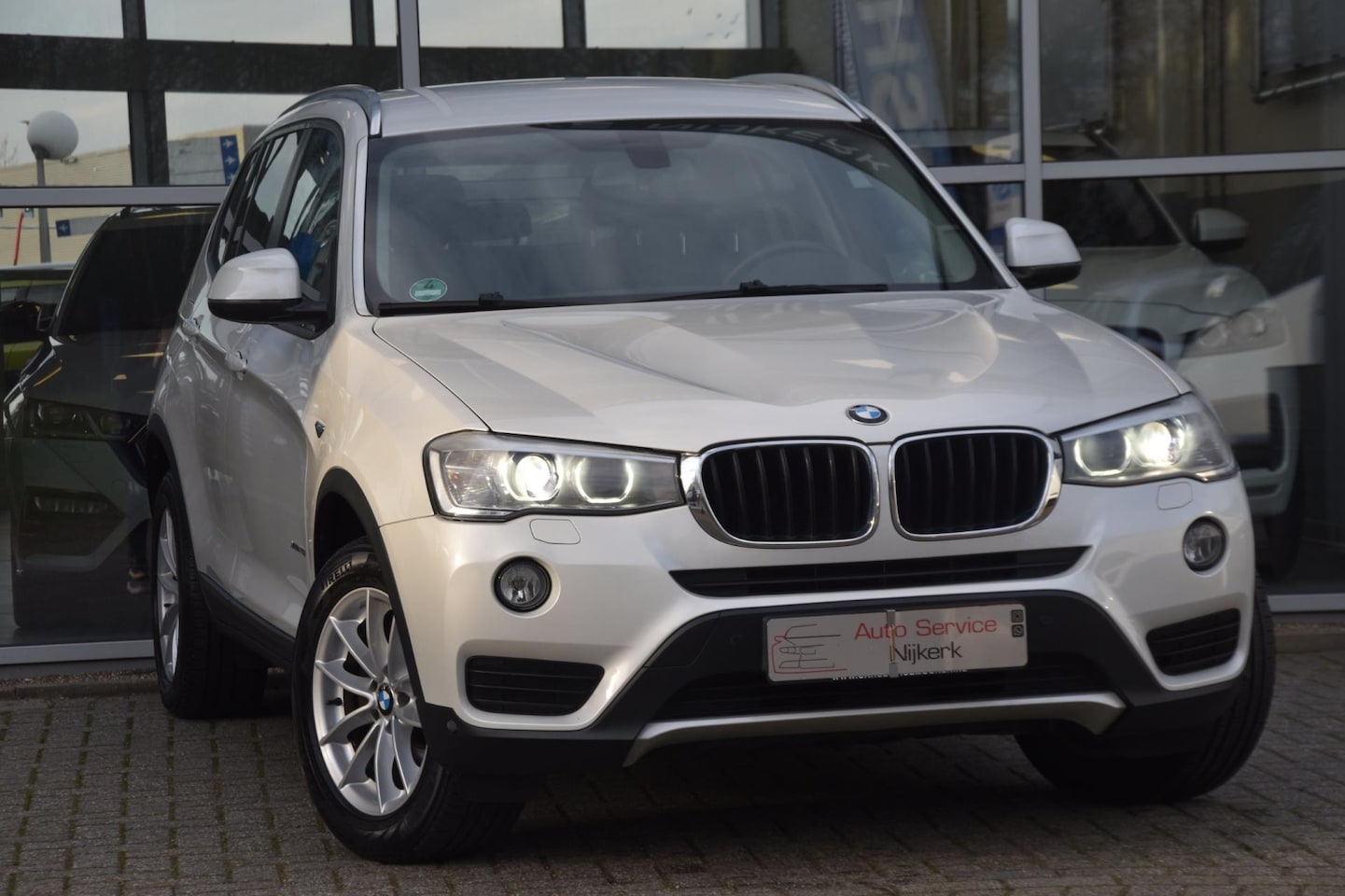BMW X3 - XDrive20i Aut. Leder Pdc Trekhaak 1ste Eigenaar - AutoWereld.nl