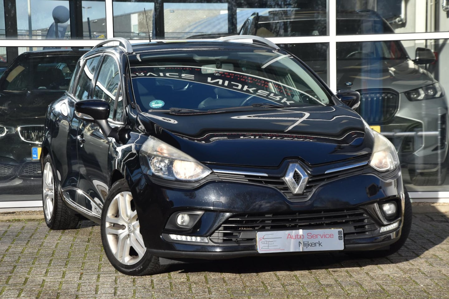 Renault Clio Estate - 1.5 dCi Ecoleader Intens Airco Navi. Bose Trekhaak - AutoWereld.nl