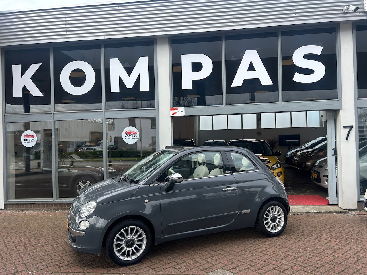 Fiat 500 C - 0.9 TwinAir Lounge |CABRIO|APK|AIRCO|2EIG|LM.VELGEN|MULTIF.STUUR - AutoWereld.nl