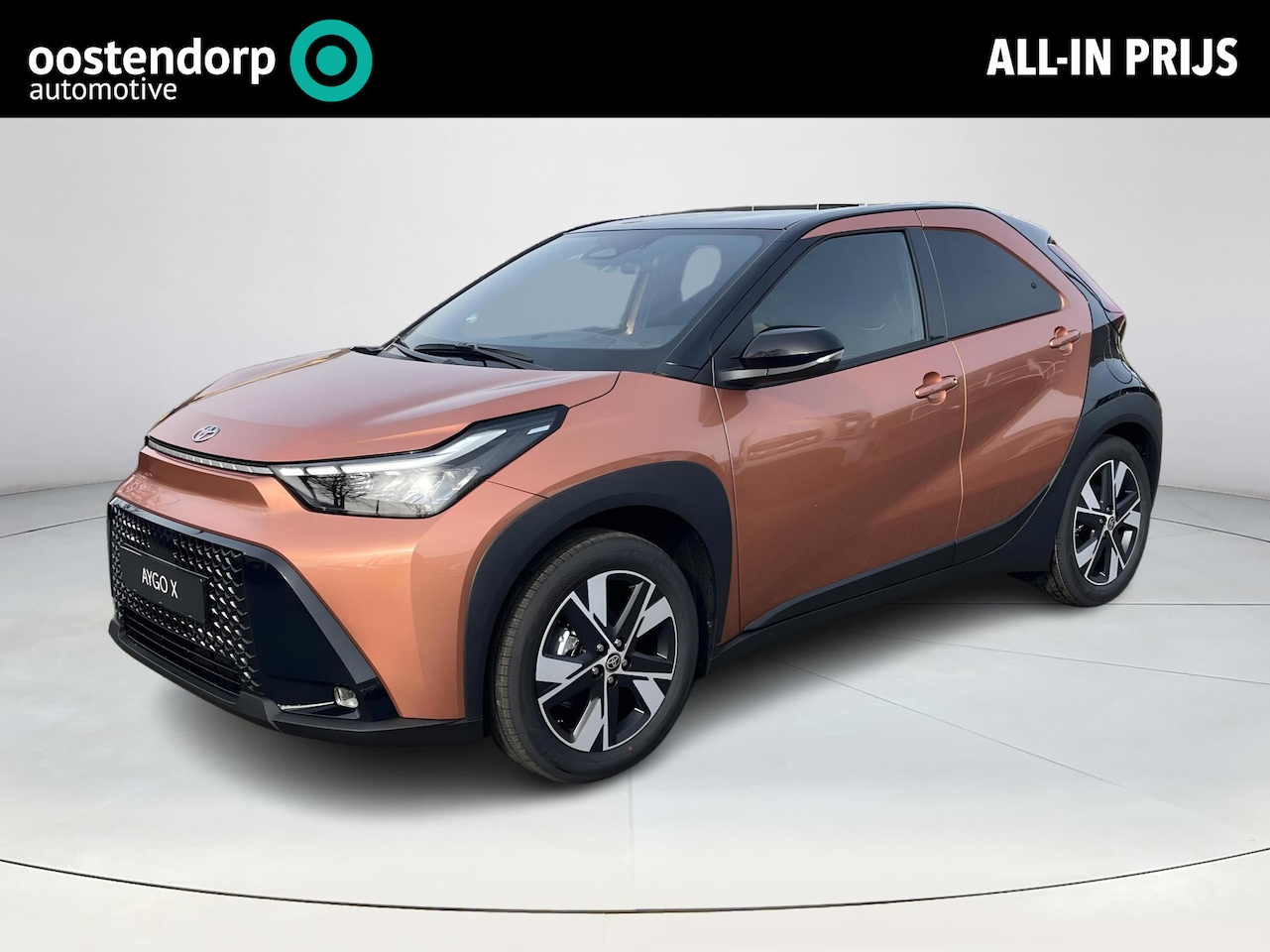 Toyota Aygo X - Hybrid 115 pulse | Cinnamon met zwart dak | Nieuw uit voorraad leverbaar | - AutoWereld.nl