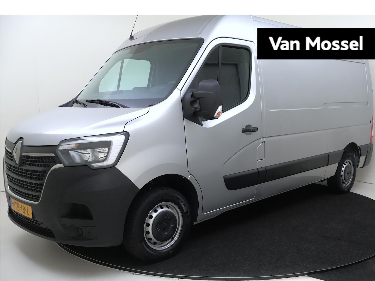 Renault Master - T35 2.3 dCi 135 L2H2 Comfort airco | parkeersensor achter | zijschuifdeur rechts | - AutoWereld.nl