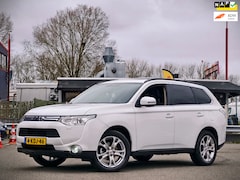 Mitsubishi Outlander - 2.0 Instyle / AUTOMAAT / 7 PERS / PANO / LEER / NAP / SP VLG /